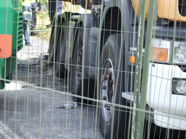 Road surface bucking from turning wheels