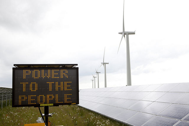 Westmill Solar Farm by Adrian Arbib