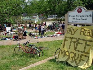 A Really Really Free Market organized by Autonomous Athens on Mayday 2007
