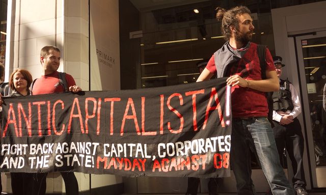 anti-capitalista banner
