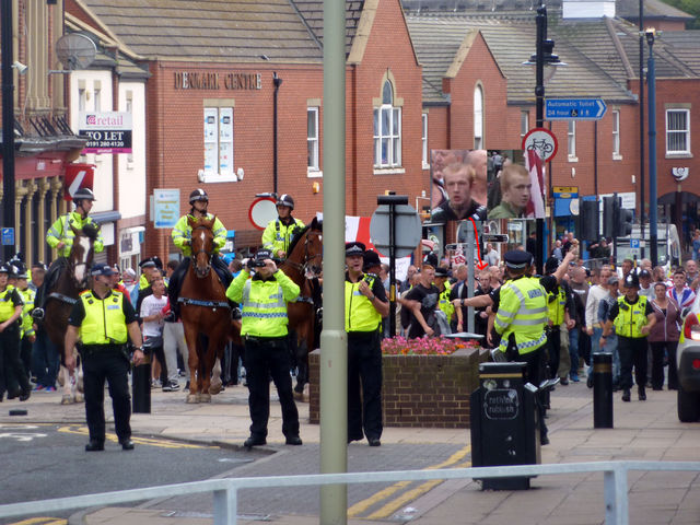 NF supporter in EDL demo