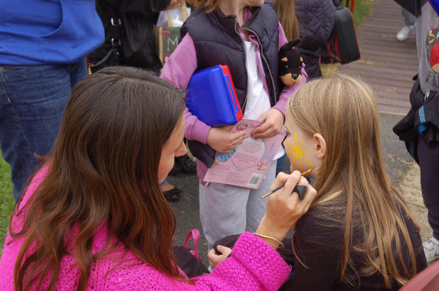 hand and face painting
