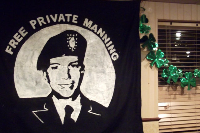 FREE PRIVATE MANNING!