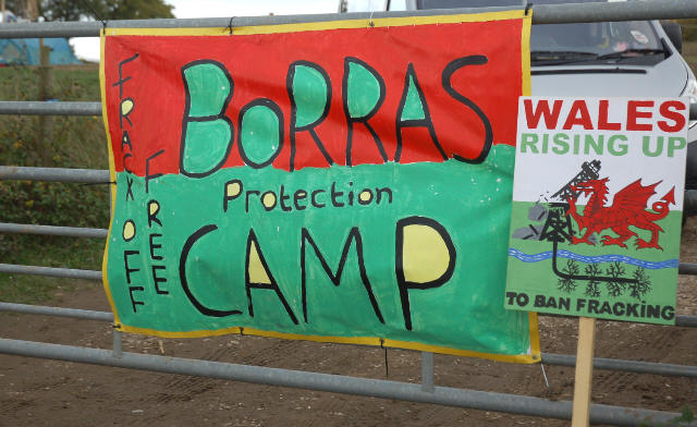 Camp banner