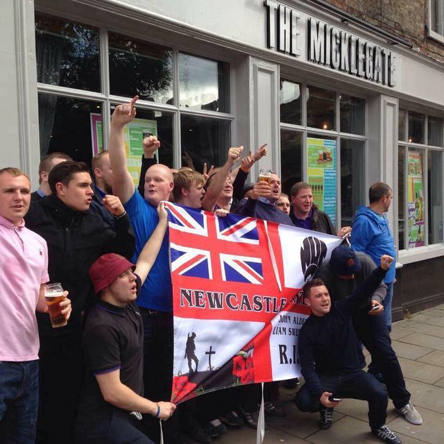 Chris Johnson with D92 members