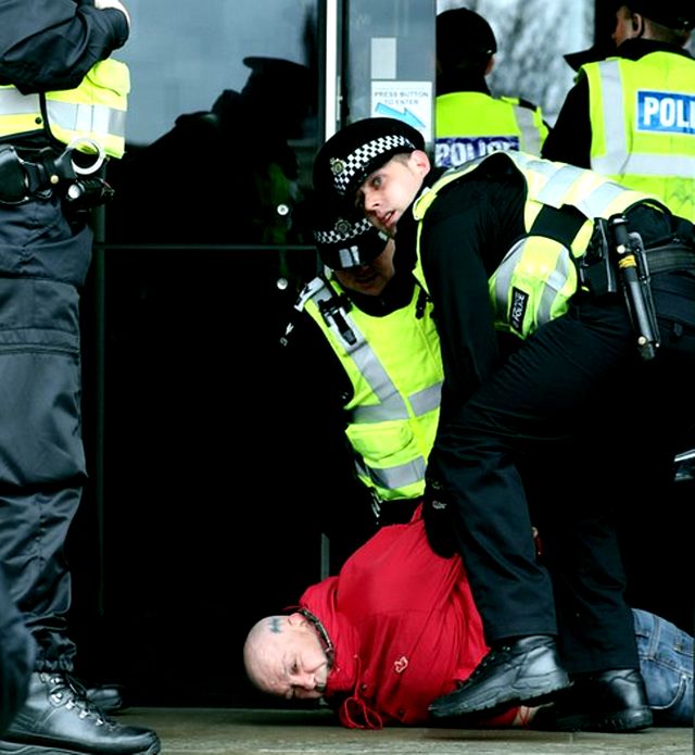 EDL Bonehead Hits The Pavement Yesterday in Rotherham